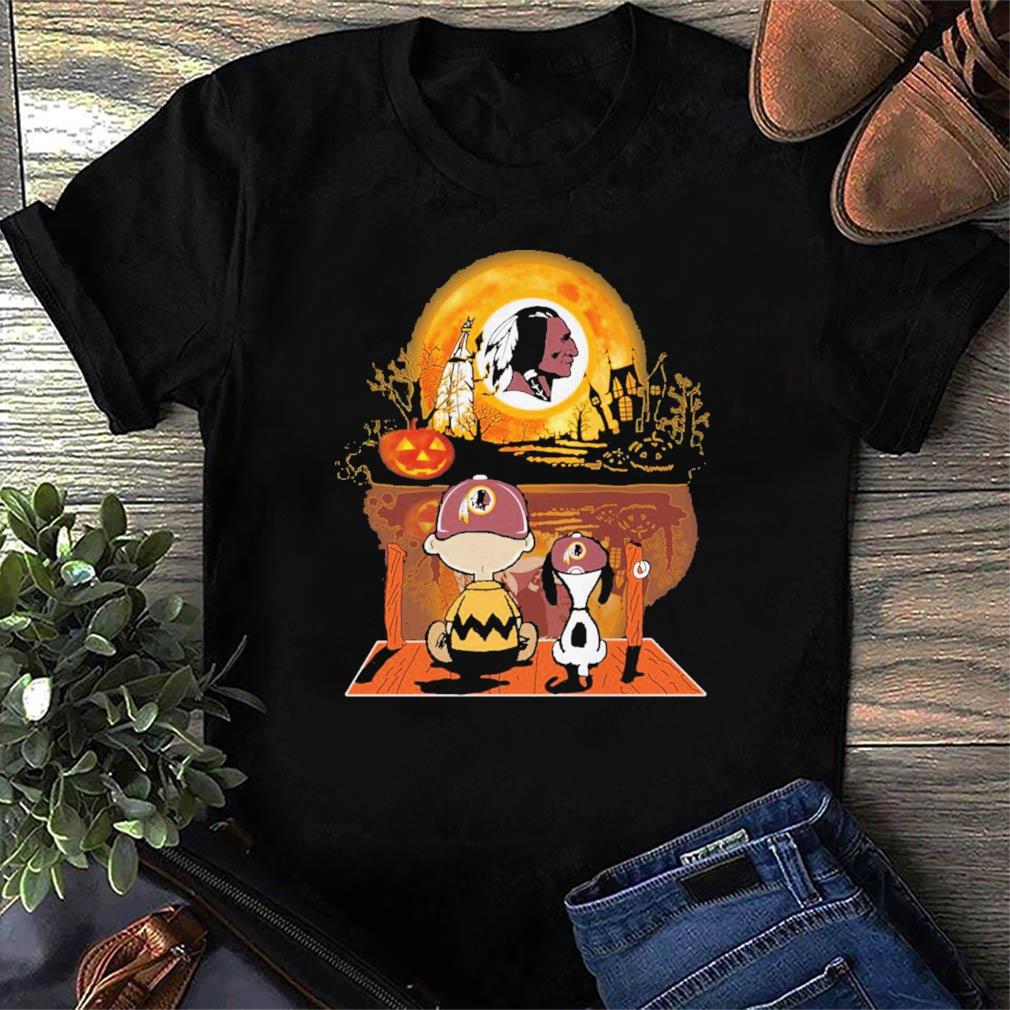 Charlie Brown And Snoopy Watching Washington Redskins Halloween T-Shirt